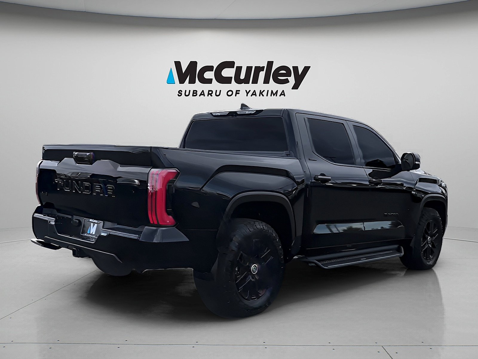Used 2024 Toyota Tundra Limited AWD/4WD image 5