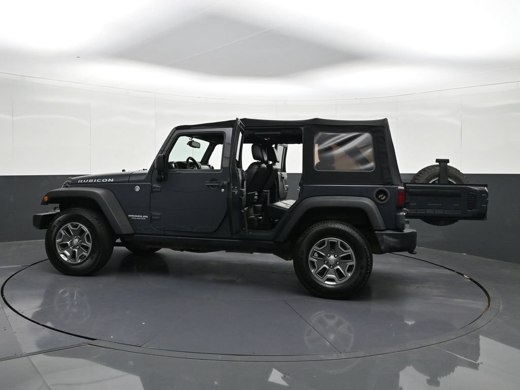 Used 2017 Jeep Wrangler Unlimited Rubicon w/ Dual Top Group AWD/4WD image 40
