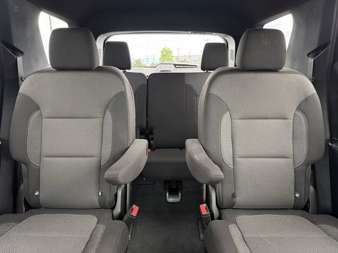 Used 2023 Chevrolet Traverse LT AWD/4WD image 31