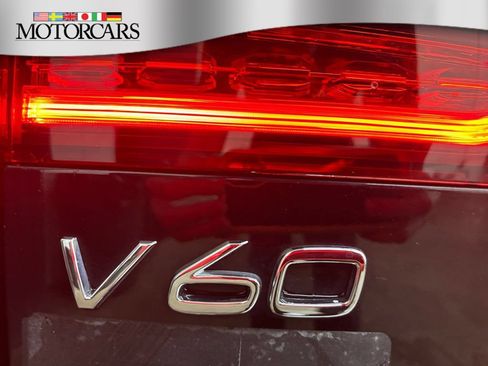 Used 2022 Volvo V60 T5 Cross Country w/ Climate Package AWD/4WD image 31