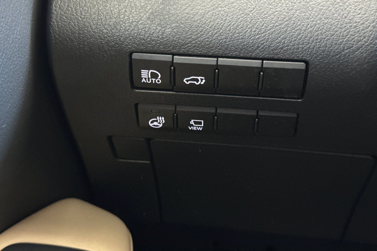Used 2021 Lexus RX 350L FWD w/ Premium Package image 38