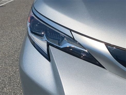 Certified 2023 Toyota Sienna Platinum image 10