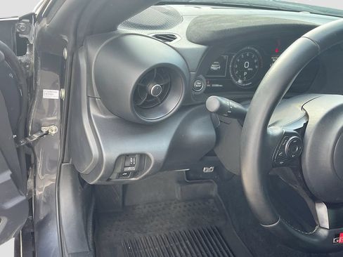 Used 2023 Toyota GR86 Premium w/ ALL Weather Mat Package (TMS) RWD image 10