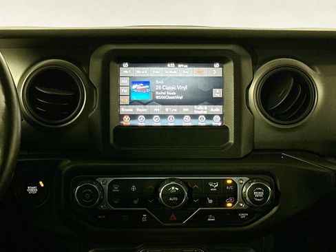 Used 2023 Jeep Wrangler Unlimited w/ Cold Weather Group image 22