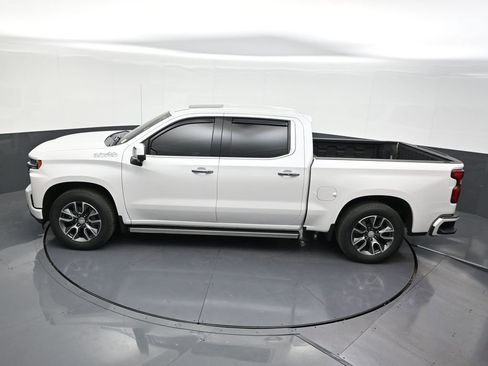 Used 2020 Chevrolet Silverado 1500 High Country w/ Technology Package image 16