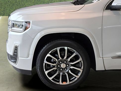 Used 2020 GMC Acadia Denali w/ Technology Package FWD image 9