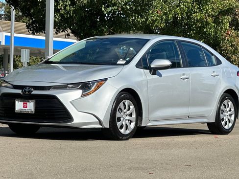 Used 2024 Toyota Corolla LE FWD image 8
