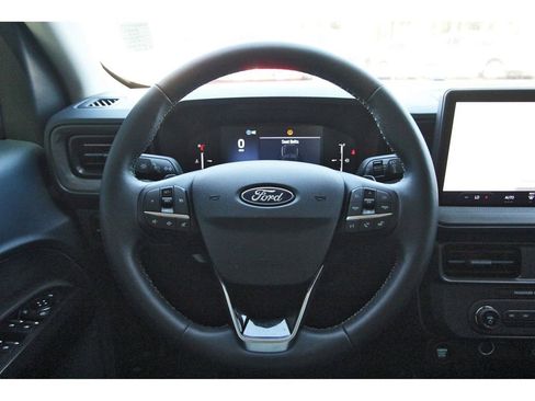 Used 2025 Ford Maverick Lobo image 14