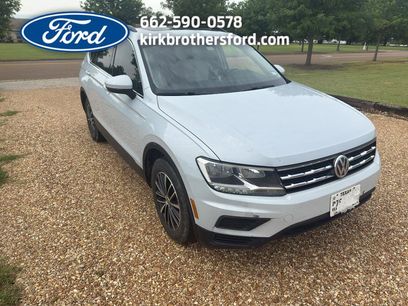 Used 2019 Volkswagen Tiguan SE w/ Panoramic Sunroof Package