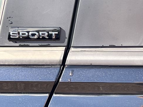 Used 2024 Volkswagen Jetta Sport image 10