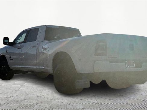 Used 2024 RAM 3500 Laramie w/ Night Edition image 13