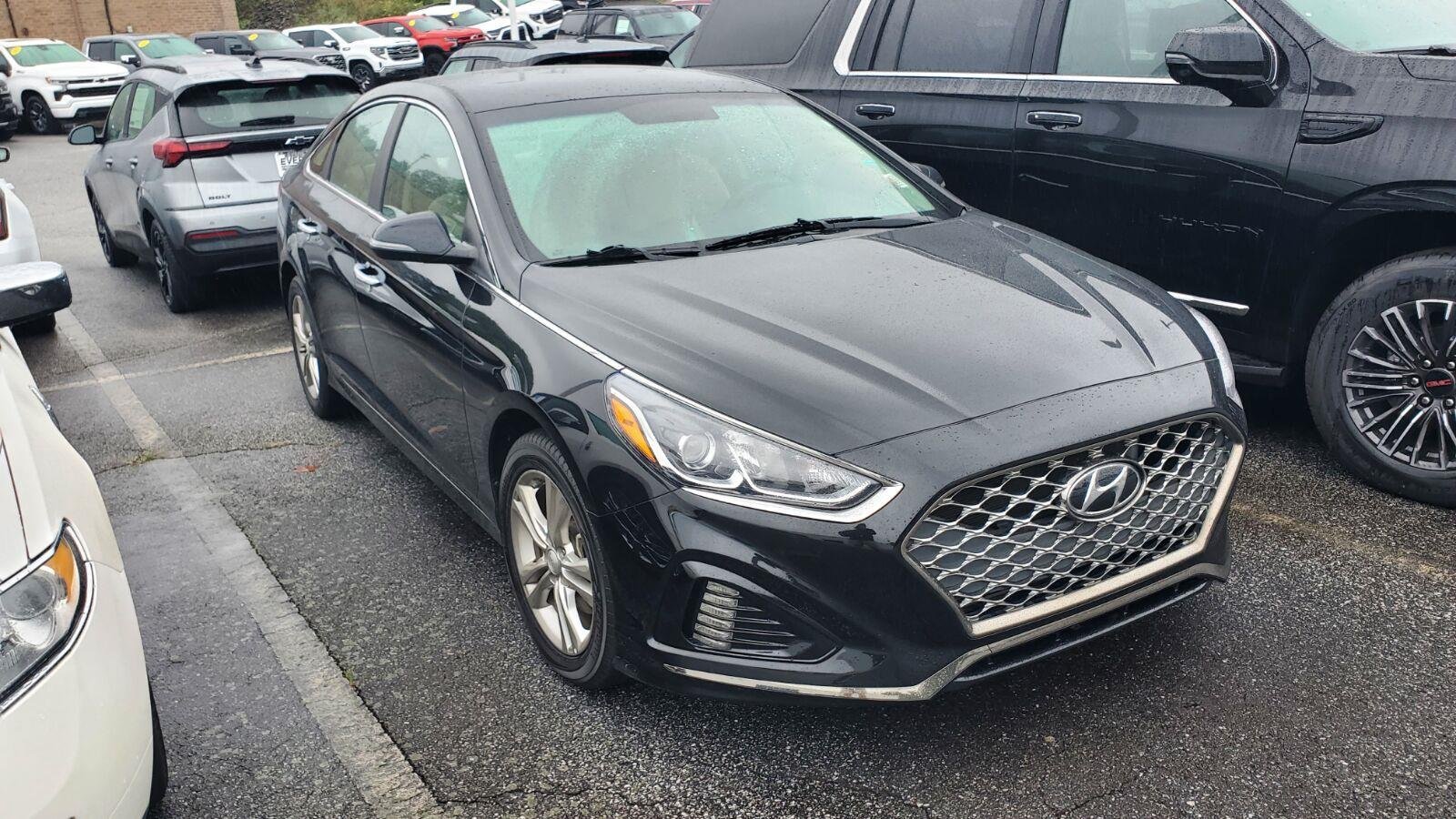 Used 2019 Hyundai Sonata SEL FWD image 2