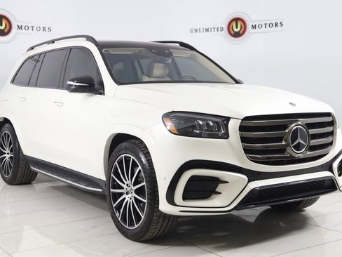 Used 2024 Mercedes-Benz GLS 580 4MATIC image 28