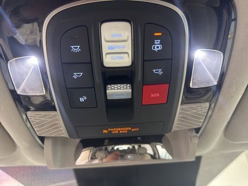 Used 2023 Hyundai Palisade Calligraphy image 18