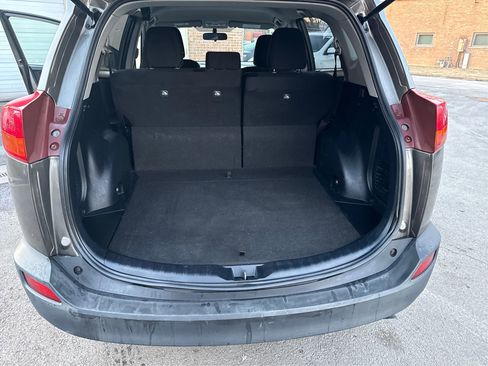 Used 2015 Toyota RAV4 LE image 15