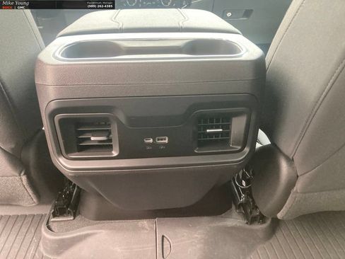 Used 2024 Chevrolet Silverado 1500 LT Trail Boss w/ Protection Package AWD/4WD image 17
