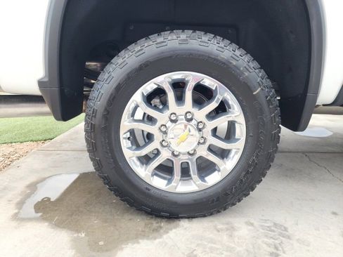 New 2025 Chevrolet Silverado 2500 LT w/ Z71 Chrome Sport Edition image 25