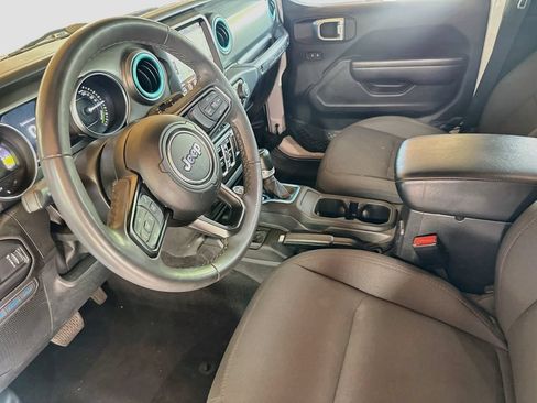 Certified 2023 Jeep Wrangler Unlimited w/ Sun & Screen Package AWD/4WD image 25