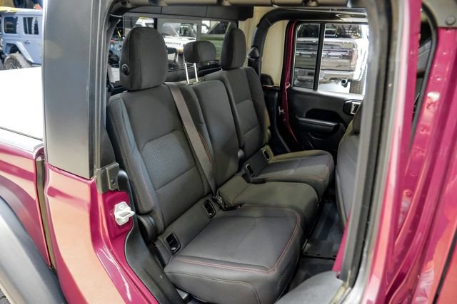 Used 2022 Jeep Gladiator Rubicon w/ LED Lighting Group AWD/4WD image 91