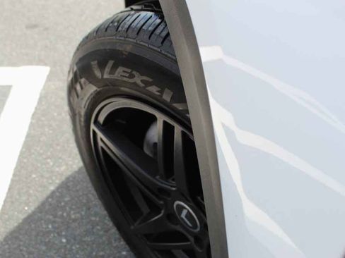 Used 2020 GMC Terrain SLT FWD image 32