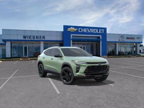 New 2026 Chevrolet Trax ACTIV image 1