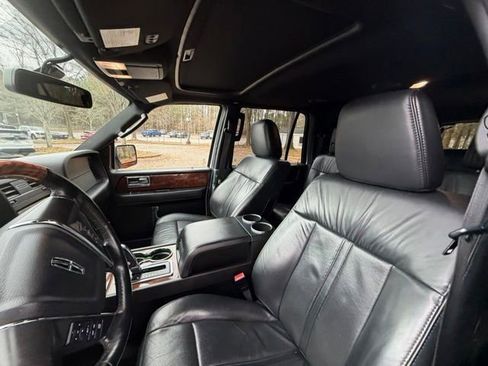 Used 2015 Lincoln Navigator L 4WD image 13