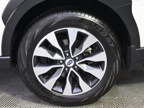 Certified 2025 Subaru Outback Limited image 20