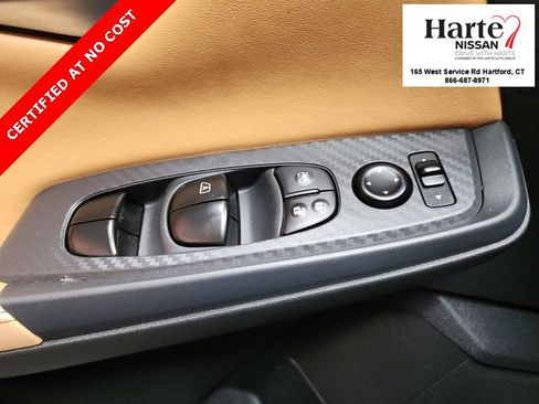 Used 2021 Nissan Sentra SV w/ SV Premium Package image 17