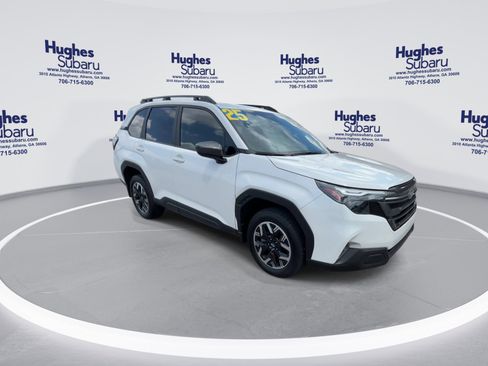 Certified 2025 Subaru Forester Premium AWD/4WD image 3