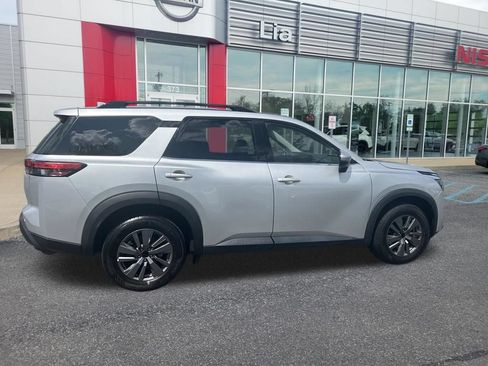 Certified 2024 Nissan Pathfinder SV AWD/4WD image 29