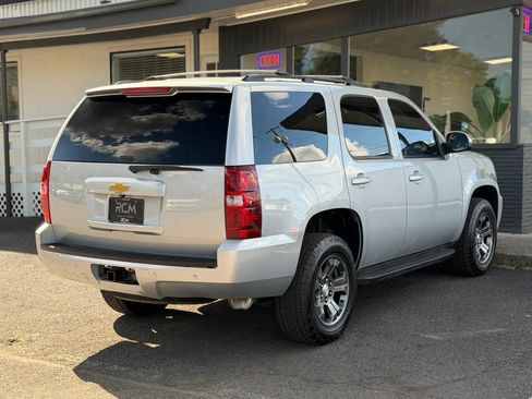 Used 2014 Chevrolet Tahoe LT w/ Luxury Package AWD/4WD image 5