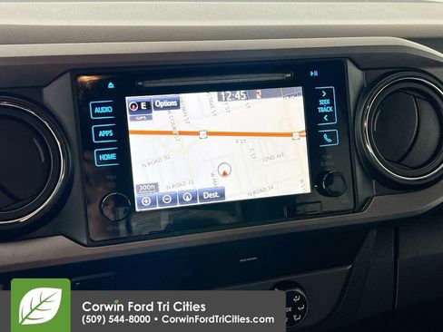Used 2019 Toyota Tacoma TRD Off-Road w/ Technology Package AWD/4WD image 19