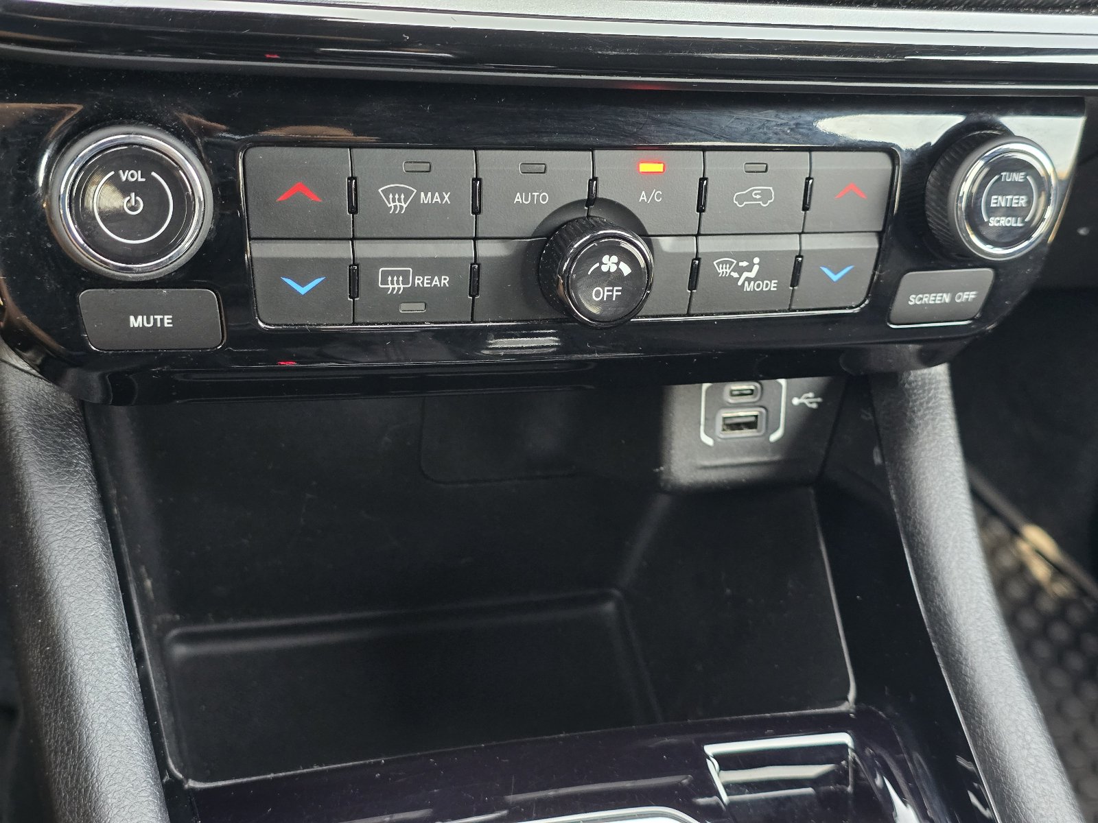 Used 2022 Jeep Compass Latitude w/ Convenience Group AWD/4WD image 20
