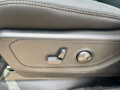 New 2026 RAM 1500 Big Horn AWD/4WD image 13