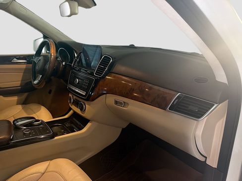 Used 2017 Mercedes-Benz GLE 350 4MATIC image 33