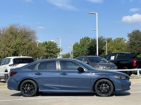 Used 2025 Honda Civic Sport image 3