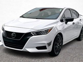 Used 2020 Nissan Versa S video 4