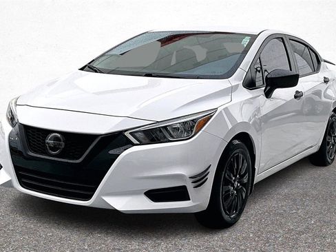 Used 2020 Nissan Versa S image 4