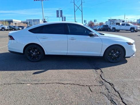 Used 2025 Honda Accord SE image 9