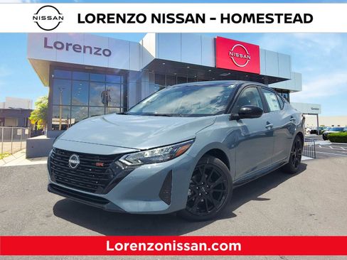 New 2025 Nissan Sentra SR w/ Midnight Edition image 1