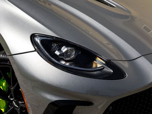 New 2026 Aston Martin DBX S image 27