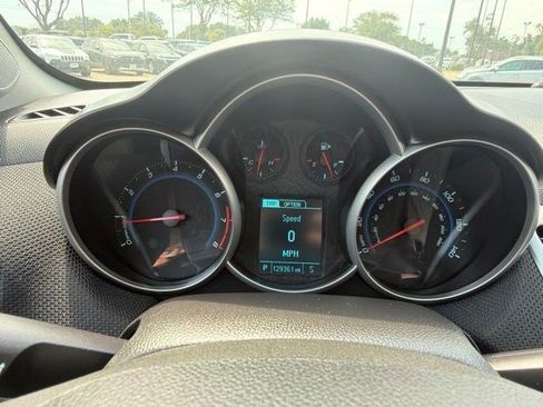 Used 2014 Chevrolet Cruze LT FWD image 27