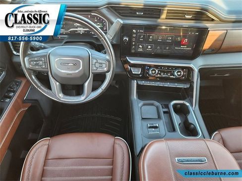 Used 2024 GMC Sierra 3500 Denali Ultimate image 3