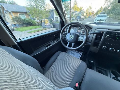 Used 2012 RAM 3500 ST w/ Chrome Appearance Group image 18