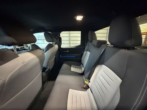 Used 2025 Toyota Tacoma SR image 23