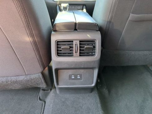 Used 2024 Nissan Rogue SV FWD image 24