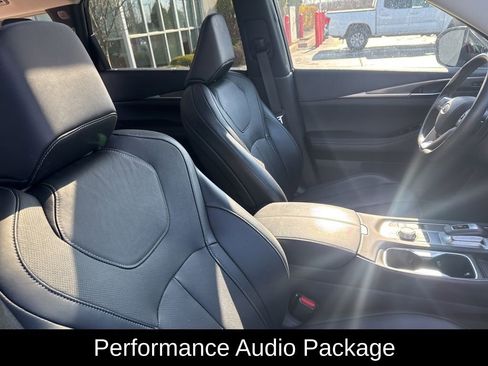 Certified 2023 INFINITI QX60 Luxe w/ Performance Audio Package AWD/4WD image 31