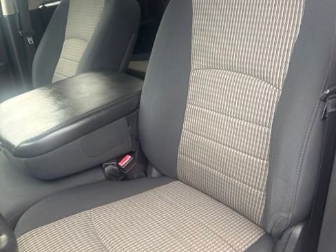 Used 2012 RAM 2500 ST w/ Chrome Appearance Group AWD/4WD image 14