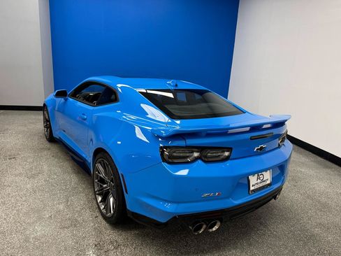 Used 2023 Chevrolet Camaro ZL1 RWD image 9