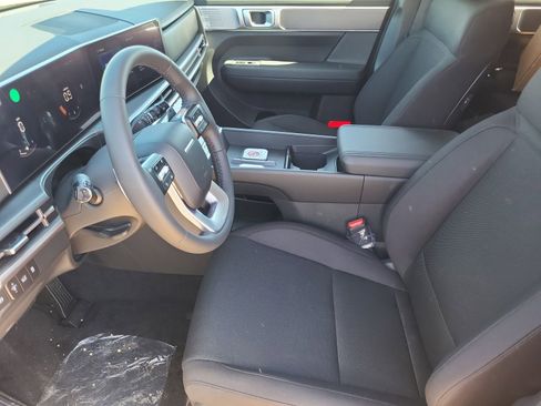 New 2026 Hyundai Santa Fe SE image 5